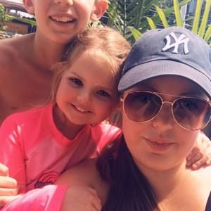 Meet your Posher, Kym